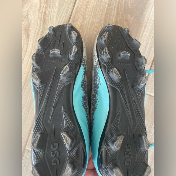 Dsg soccer cleats - Picture 3 of 4